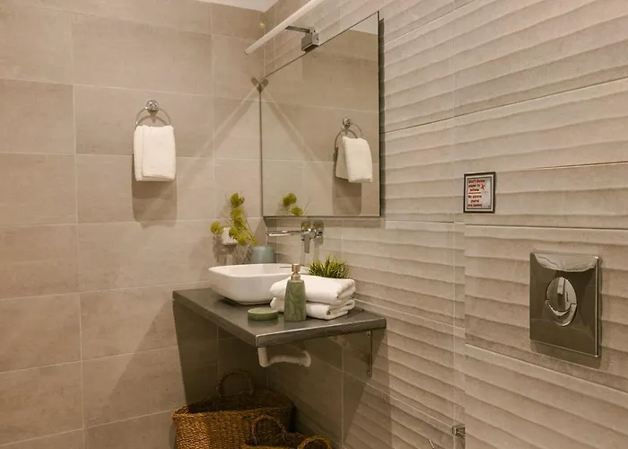 Ionian Dreaming * Lourdata (Kefalonia)